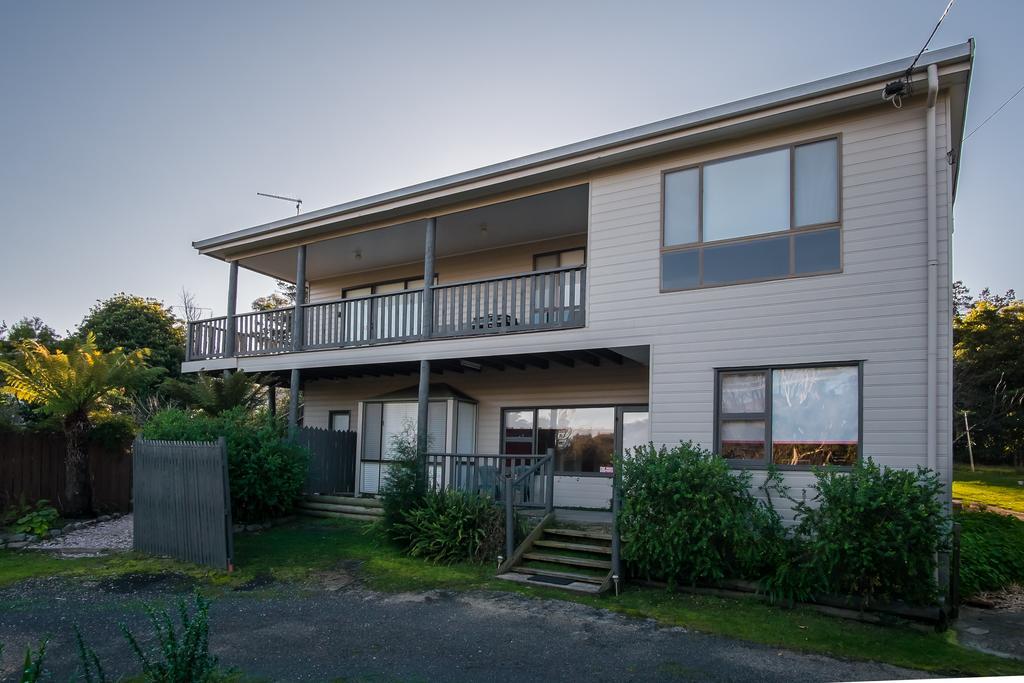 Cove Beach Apartment 2 Coles Bay Kültér fotó
